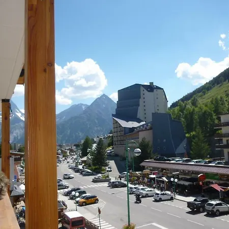 Appartement Eperon 1 *